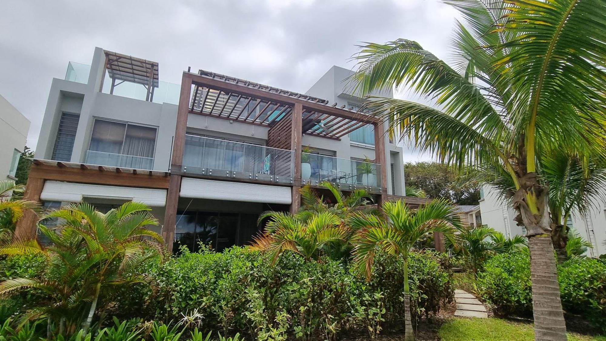 Ocean Point Beach Front Apartment Pointe-aux-Piments Zewnętrze zdjęcie