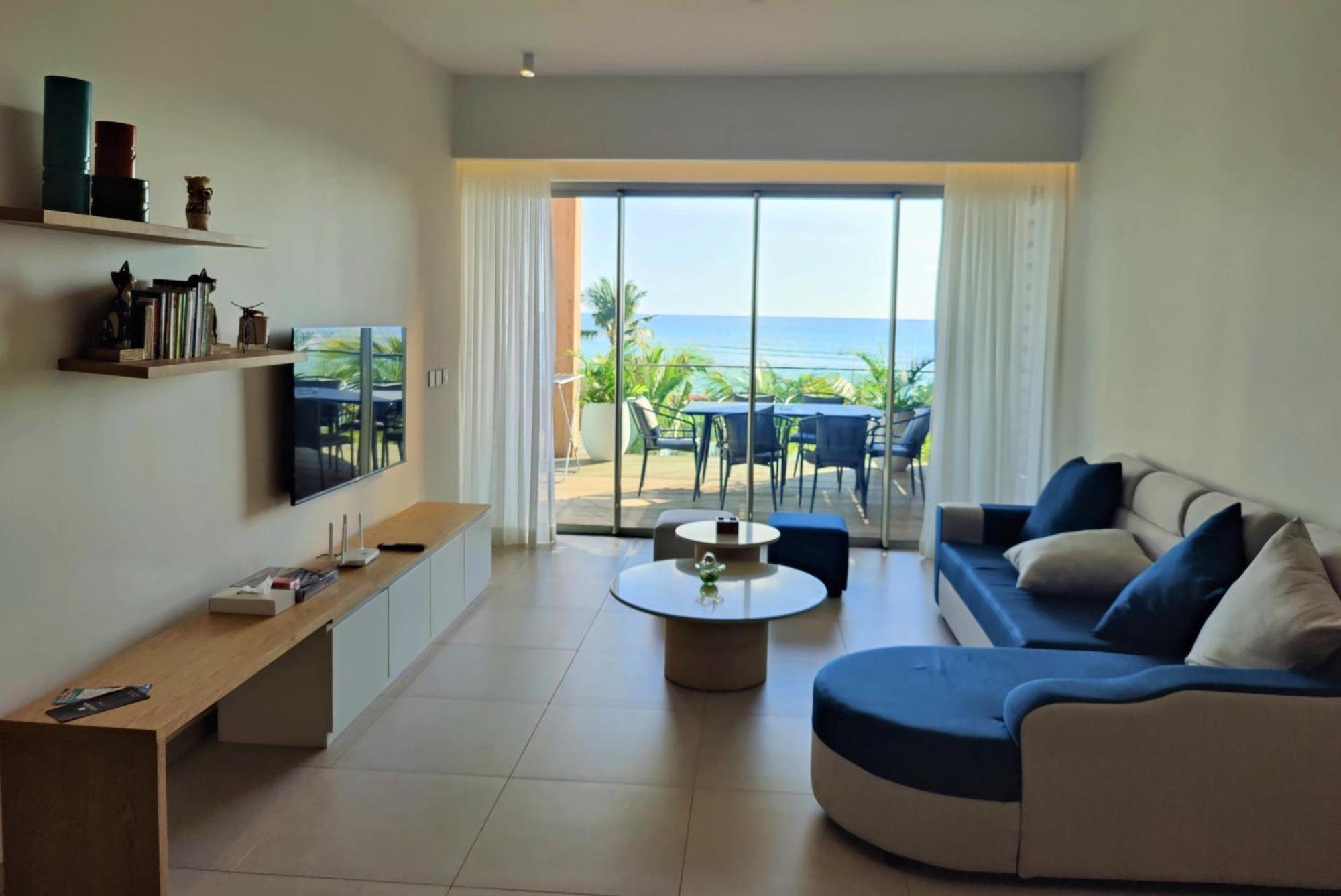 Ocean Point Beach Front Apartment Pointe-aux-Piments Zewnętrze zdjęcie